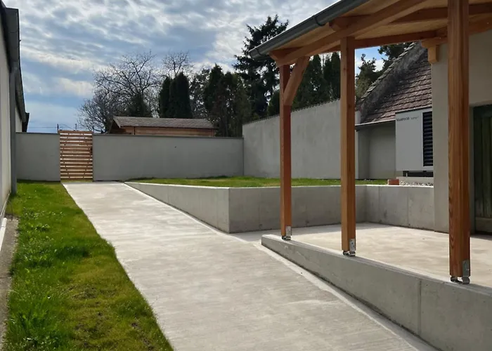 11er-haus Holiday home Unterretzbach